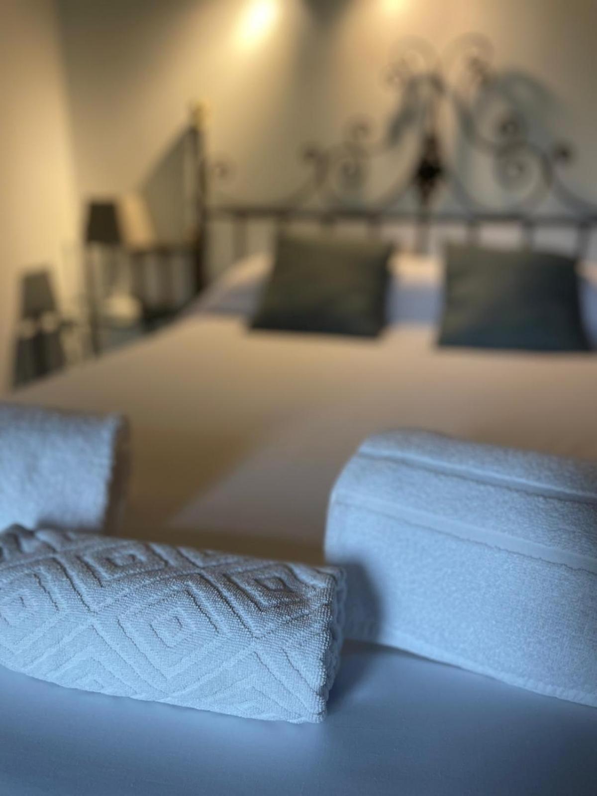 A Ribeira Do Tambre Guest House Troitosende Luaran gambar