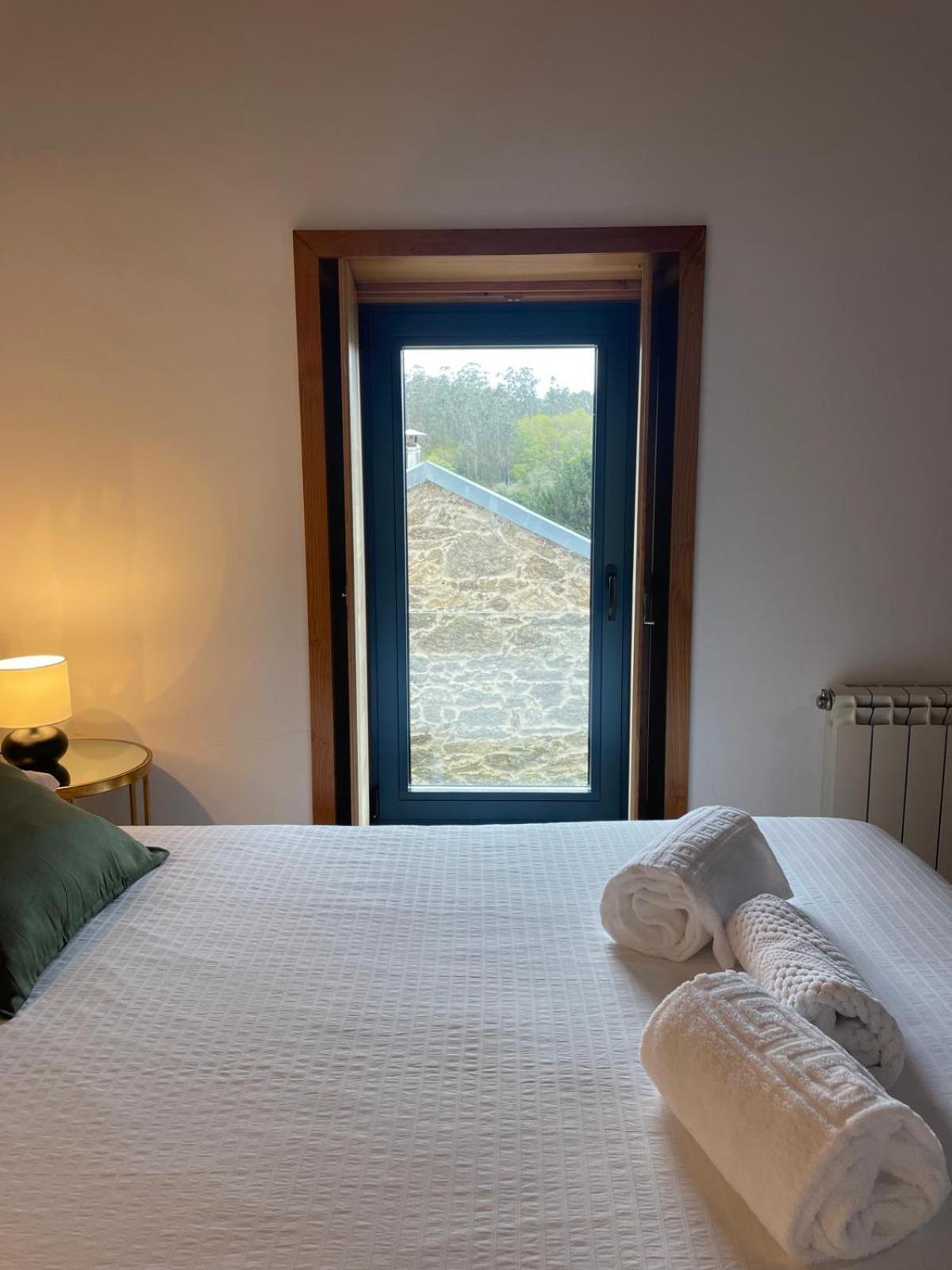 A Ribeira Do Tambre Guest House Troitosende Luaran gambar