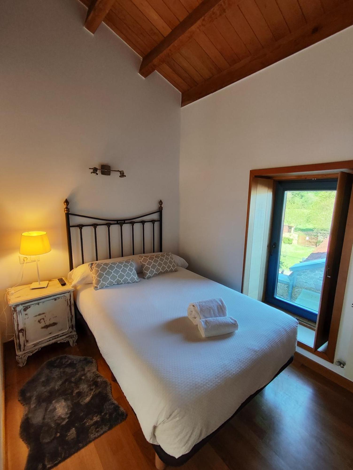 A Ribeira Do Tambre Guest House Troitosende Luaran gambar